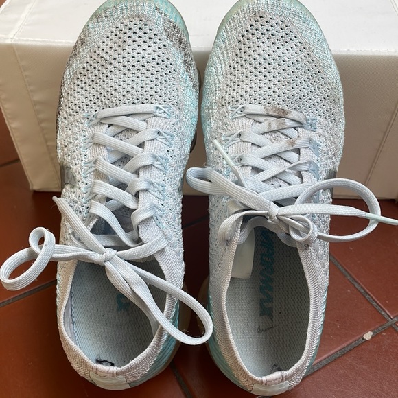 Nike Vapormax in pale blue - Picture 4 of 5